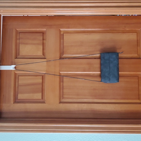 Seint Beauty Travel Crossbody Purse and Makeup Bag Clutch In Grey - Picture 10 of 10